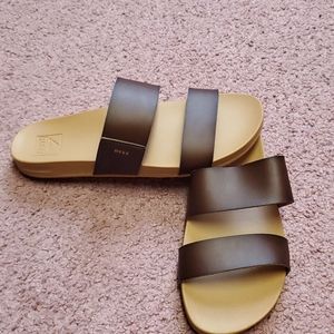 Reef Sandals NWOT